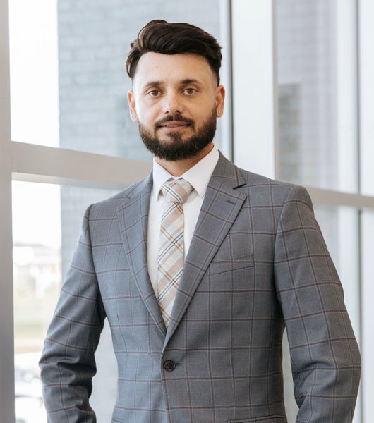 Harwinder Sidhu, Associate